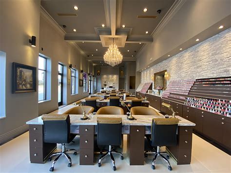LEXI Nails & Spa .